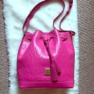 Dooney & Bourke leather bucket bag pink
